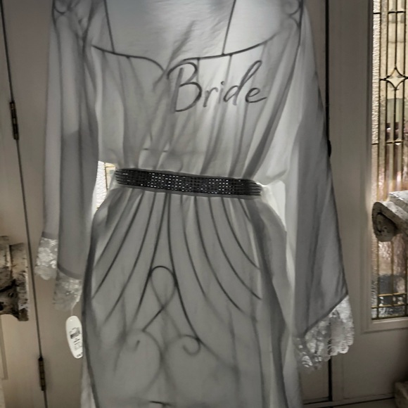 Satin Bride  Robe  size XL - Picture 2 of 8